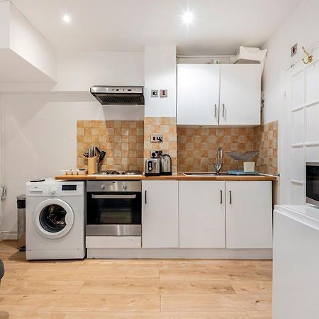 شقة Beautiful Hyde Park Studio Flat لندن المظهر الخارجي الصورة