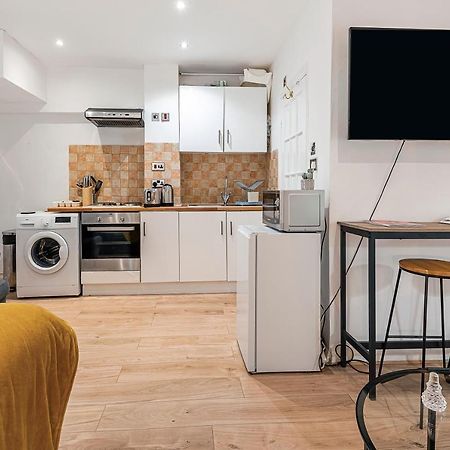 شقة Beautiful Hyde Park Studio Flat لندن المظهر الخارجي الصورة