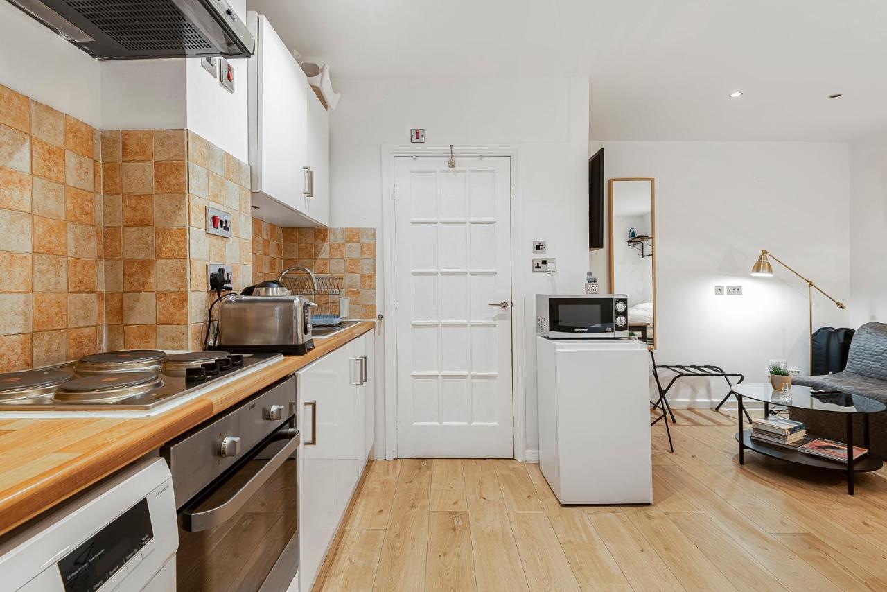 شقة Beautiful Hyde Park Studio Flat لندن المظهر الخارجي الصورة