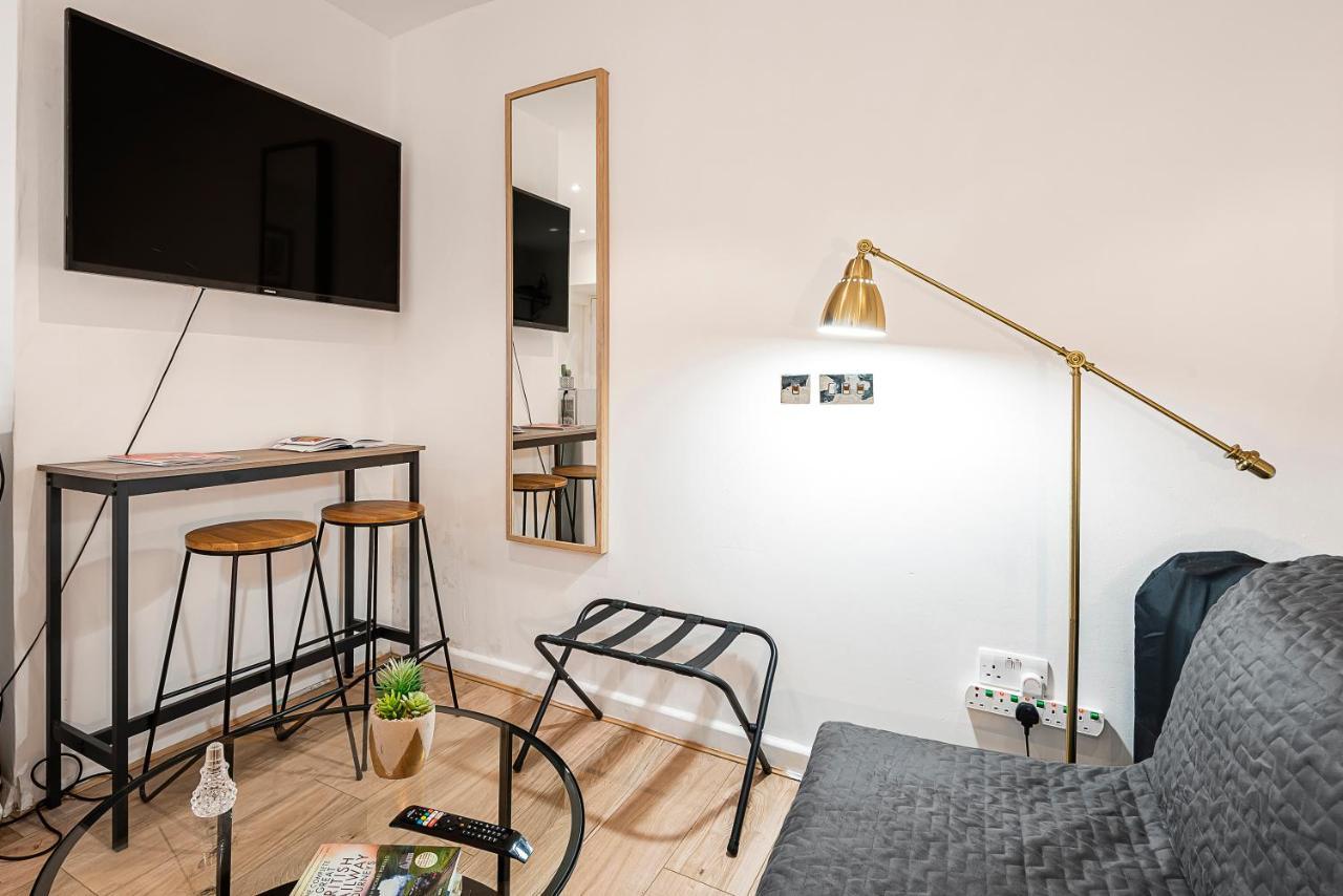 شقة Beautiful Hyde Park Studio Flat لندن المظهر الخارجي الصورة